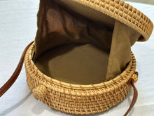 Load image into Gallery viewer, Vintage Round Purse