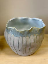 Load image into Gallery viewer, Seafoam Vase