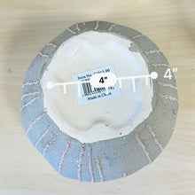 Load image into Gallery viewer, Seafoam Vase