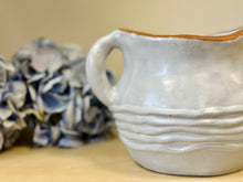 Load image into Gallery viewer, Etruscan Vase