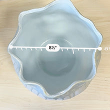 Load image into Gallery viewer, Seafoam Vase
