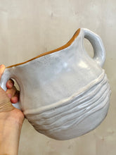 Load image into Gallery viewer, Etruscan Vase