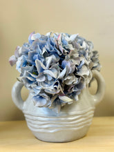 Load image into Gallery viewer, Etruscan Vase