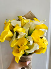 Load image into Gallery viewer, Extravagant Calla Lily Bouquet