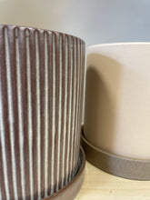 Load image into Gallery viewer, Opposite Twins Planters