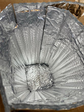 Load image into Gallery viewer, Winter packaging