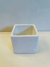 Load image into Gallery viewer, Hendrick Pot