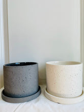 Load image into Gallery viewer, Easton Pot