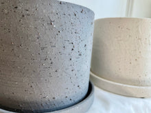 Load image into Gallery viewer, Easton Pot