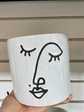 Load image into Gallery viewer, Cylinder characters