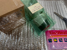 Load image into Gallery viewer, Winter packaging