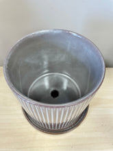 Load image into Gallery viewer, Opposite Twins Planters