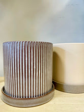 Load image into Gallery viewer, Opposite Twins Planters